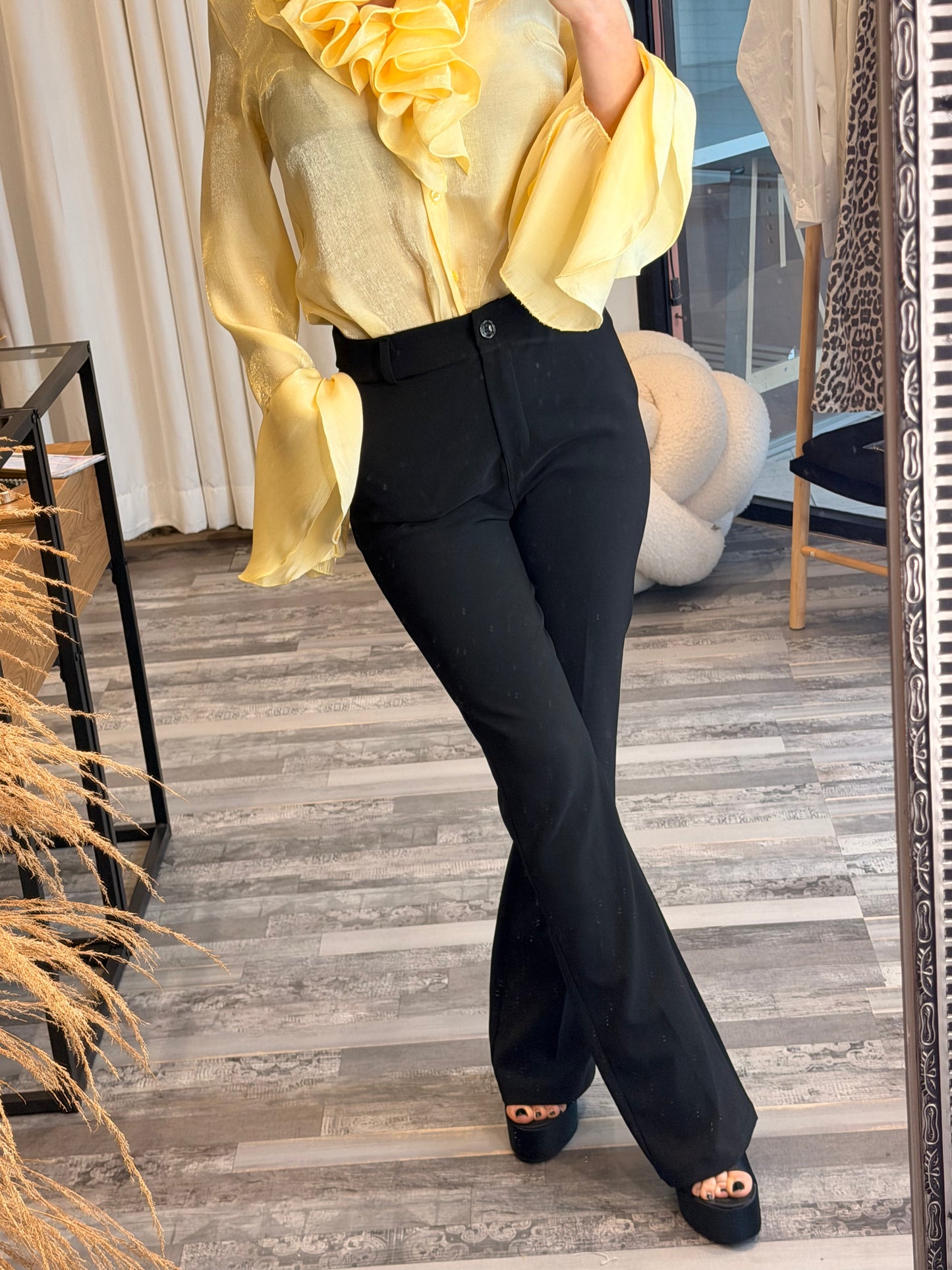 Παντελόνι υφασμάτινο καμπάνα