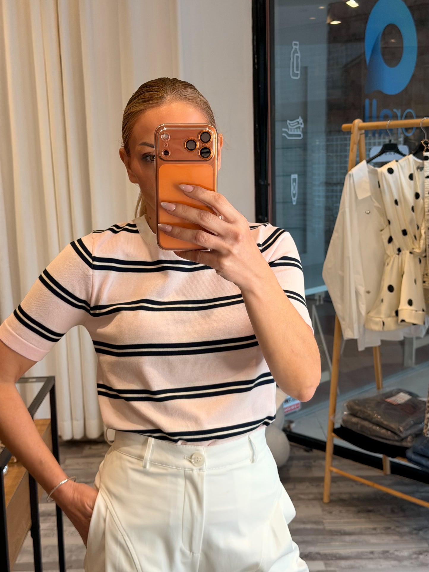 Ριγέ μπλούζα με λεπτή πλέξη ροζ