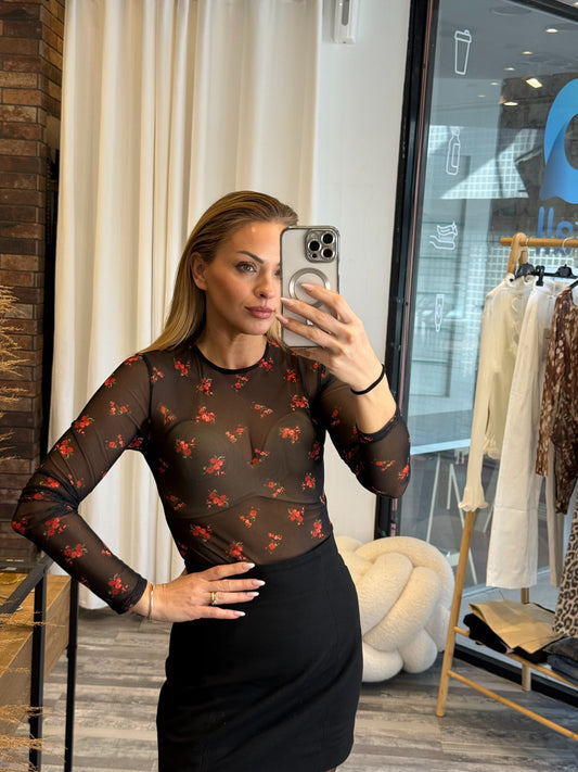 Κορμάκι διαφάνεια με κόκκινα λουλούδια