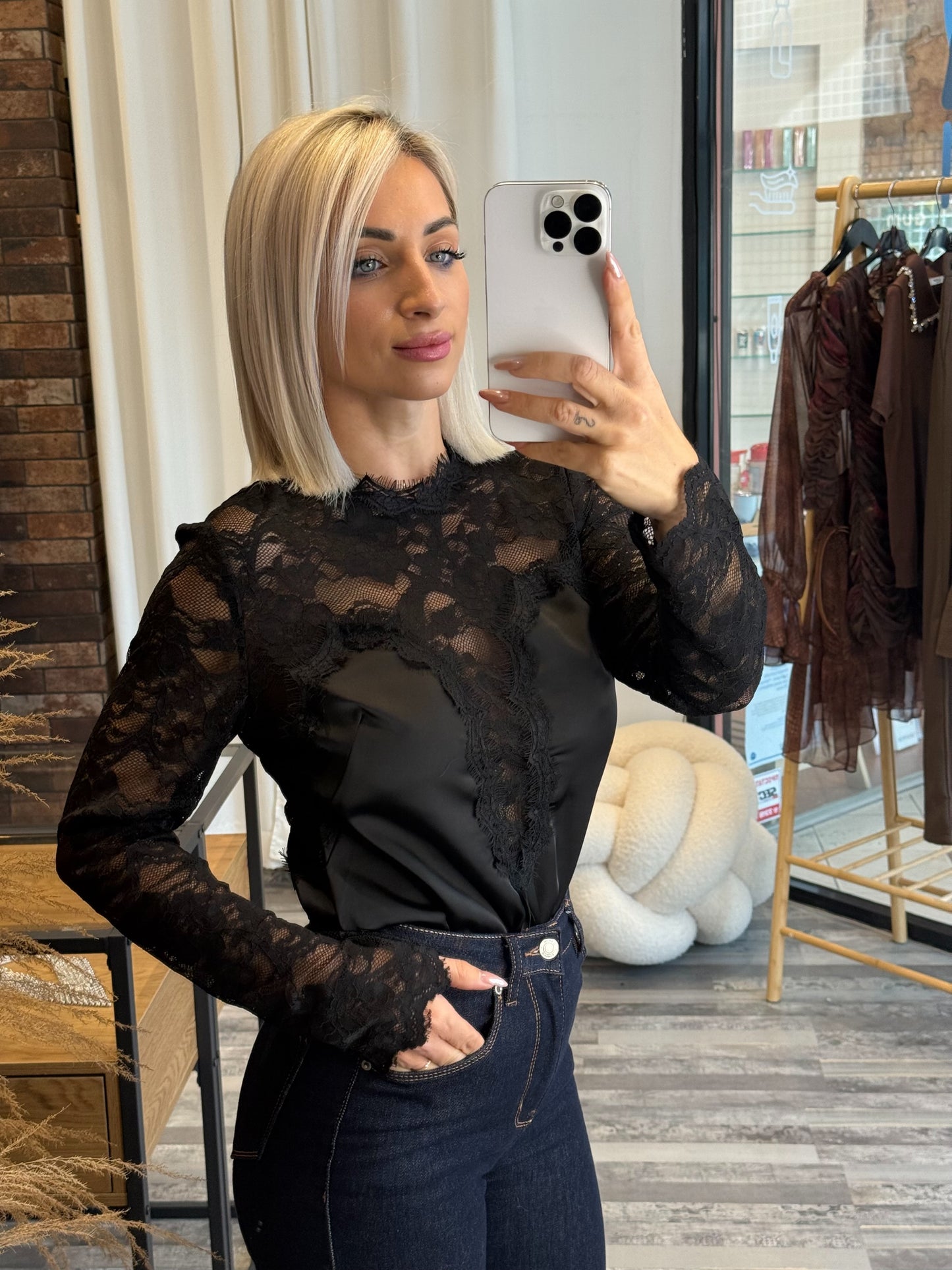 Μπλούζα Lingerie με Δαντελένια Μανίκια