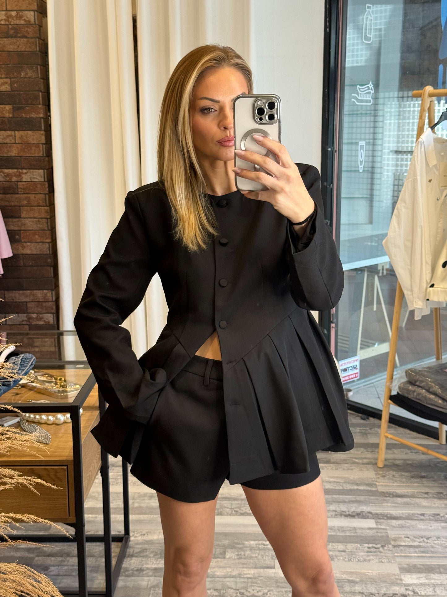 Κοστούμι με σορτς