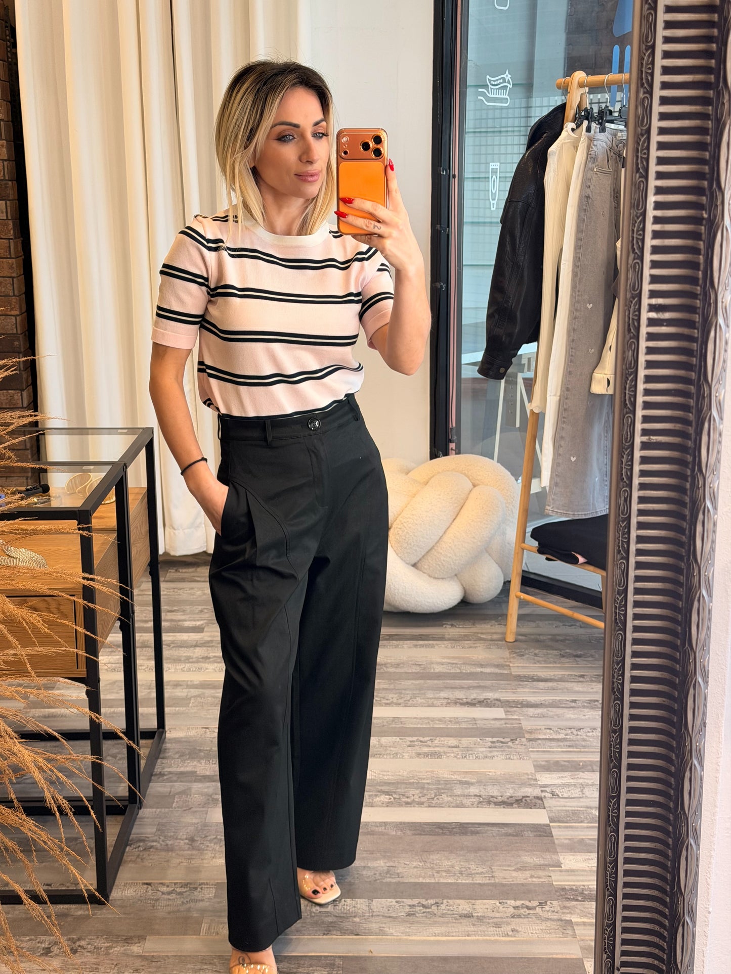 Υφασμάτινο παντελόνι μαύρο