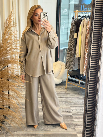 Σετ που φοριέται με δύο τρόπους