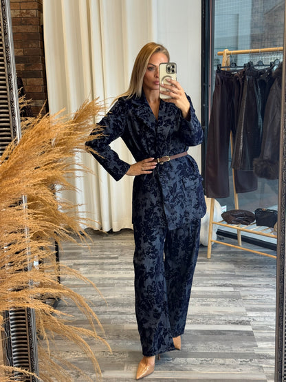 Denim κοστούμι με βελούδινα λουλούδια