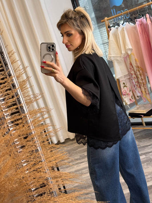 Μπλούζα με δαντέλα εσωτερική