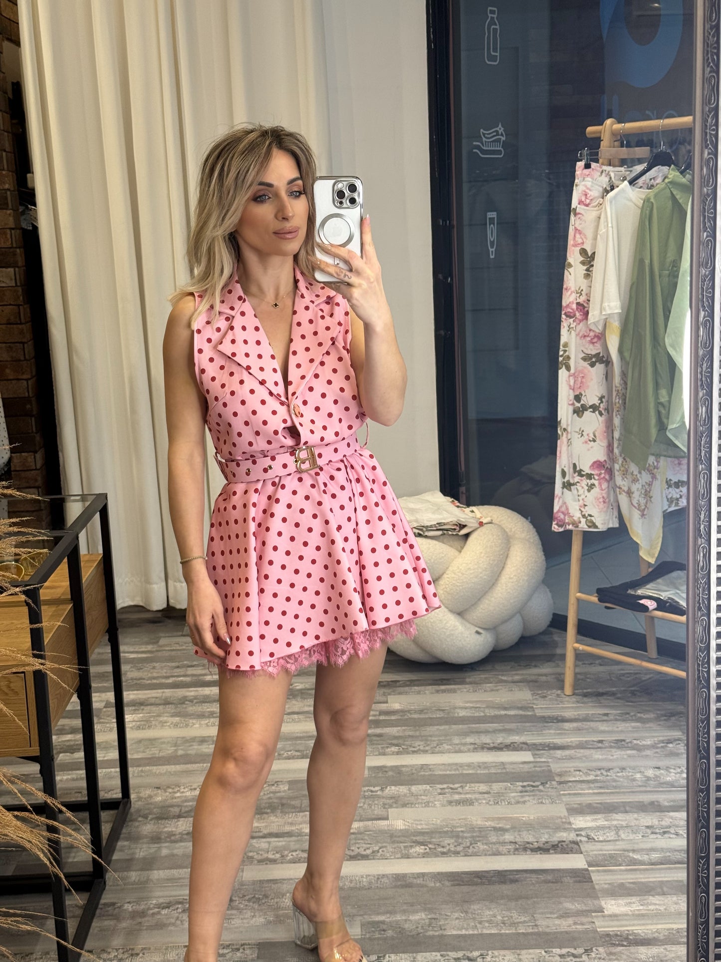 Polka dot φόρεμα
