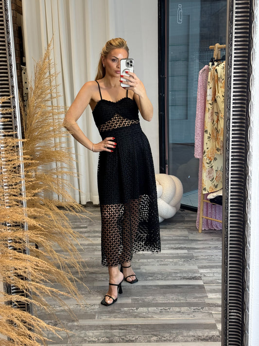 Φόρεμα midi διάτρητο