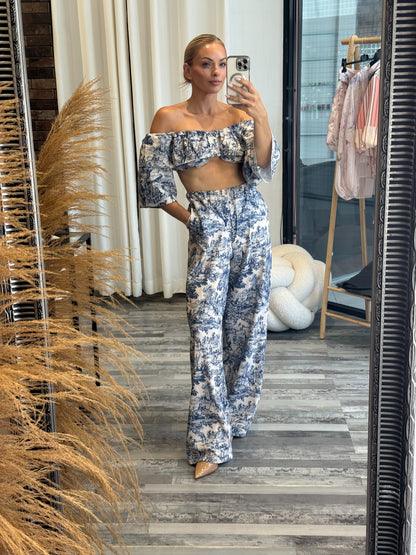 Σετ παντελόνα και crop top