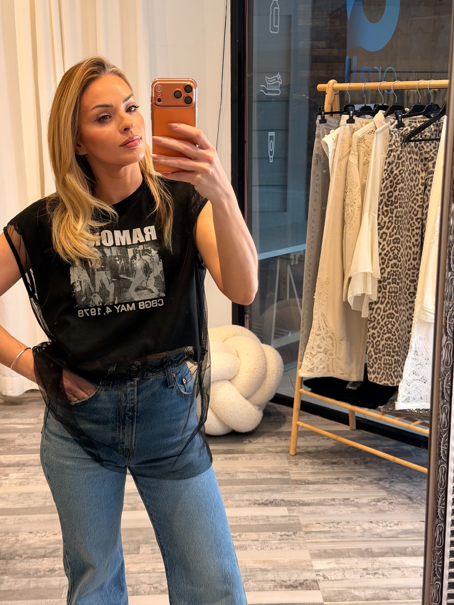 Crop top μπλούζα με τούλι μαύρη