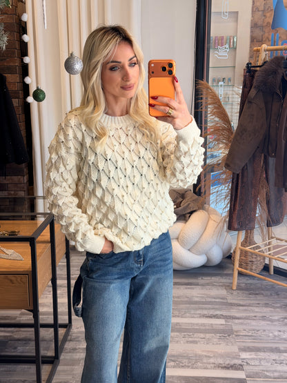 Διάτρητο Πουλόβερ με Πέτρες