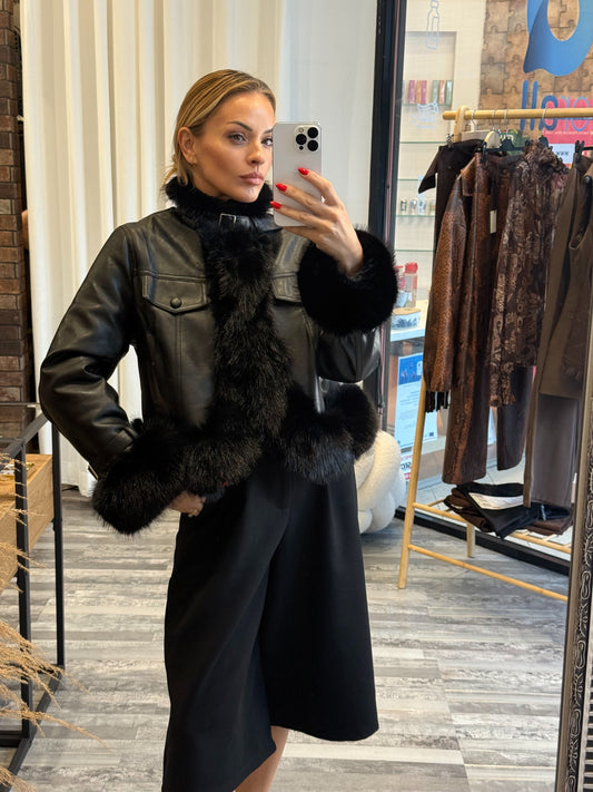 Eco-Leather Jacket με Γυαλιστερή Γούνα