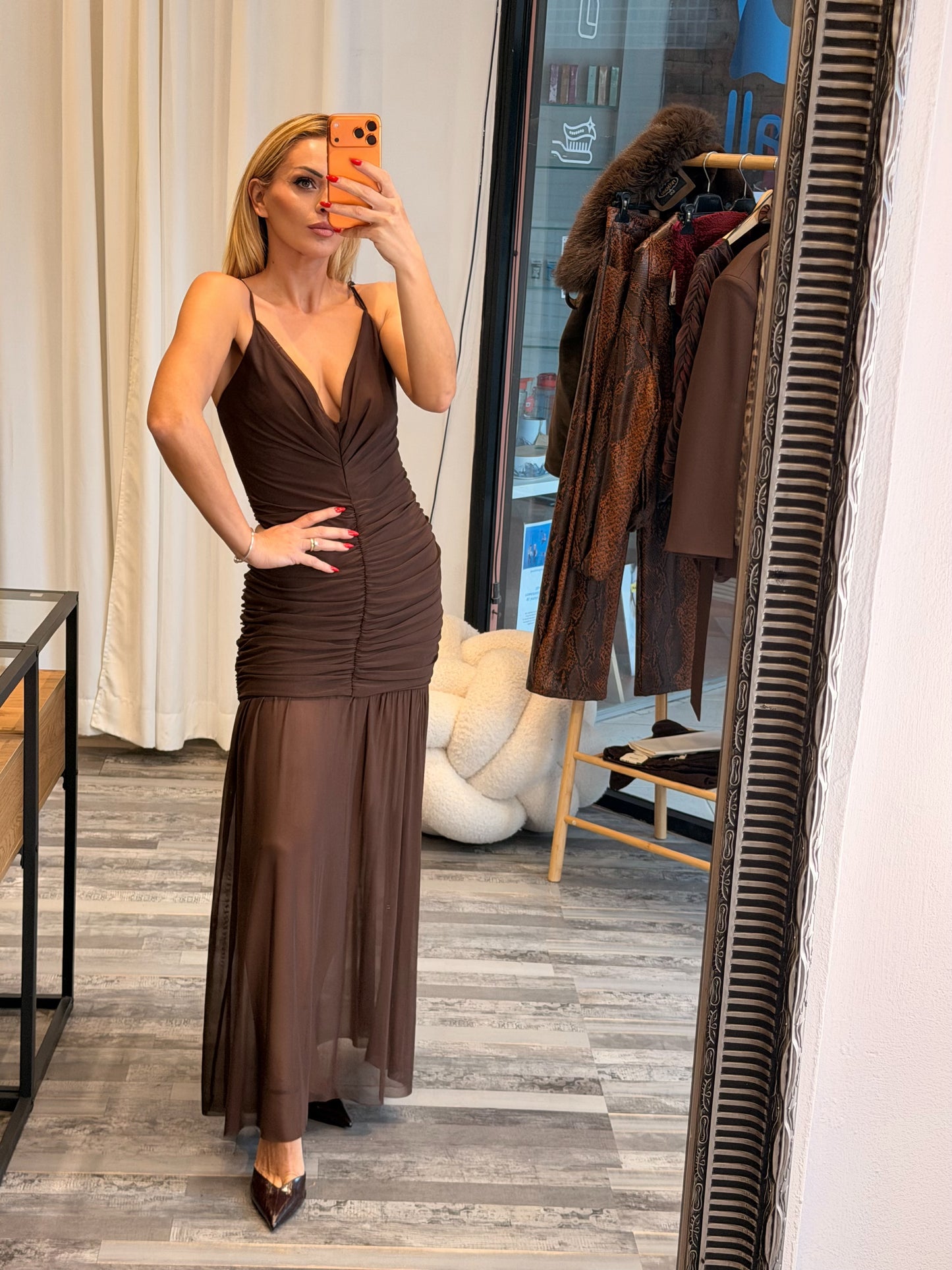 Maxi Φόρεμα με Σούρες και Διαφάνεια