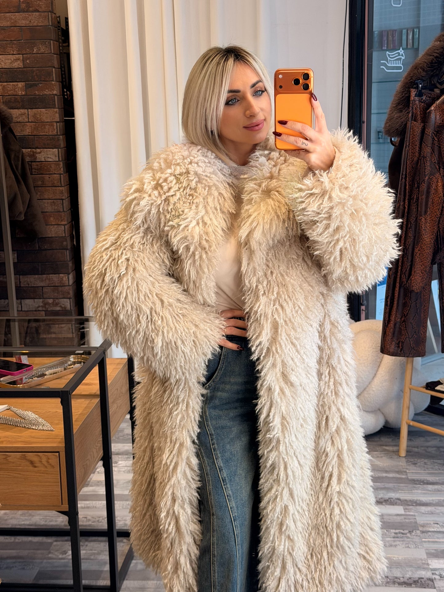 Οικολογική Γούνα με Πλούσια Υφή