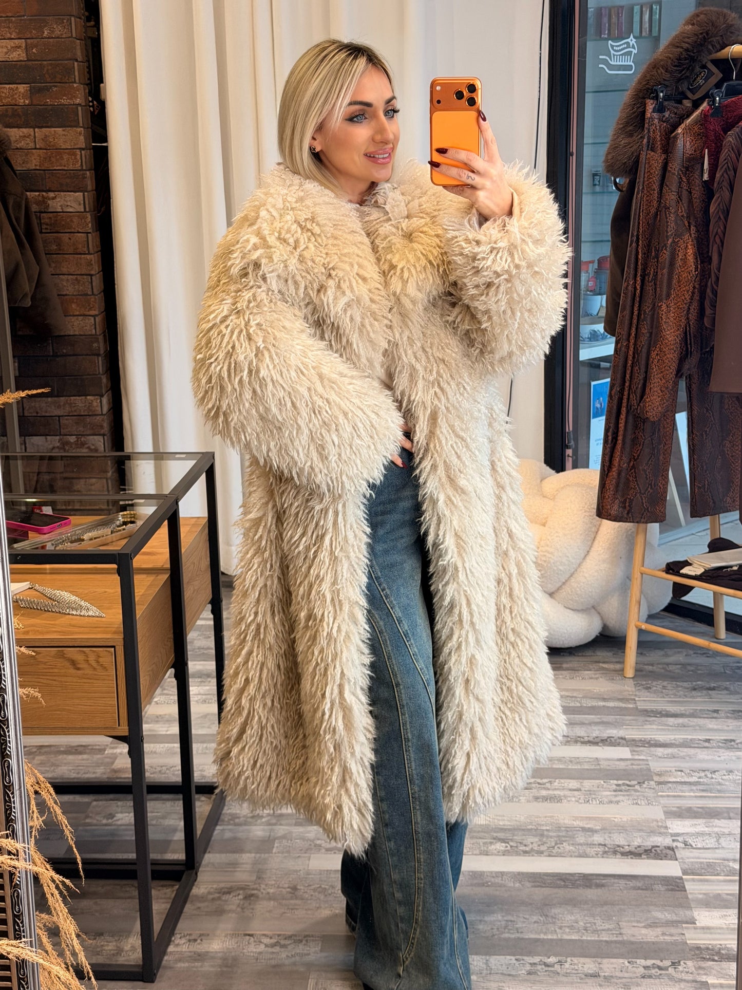 Οικολογική Γούνα με Πλούσια Υφή