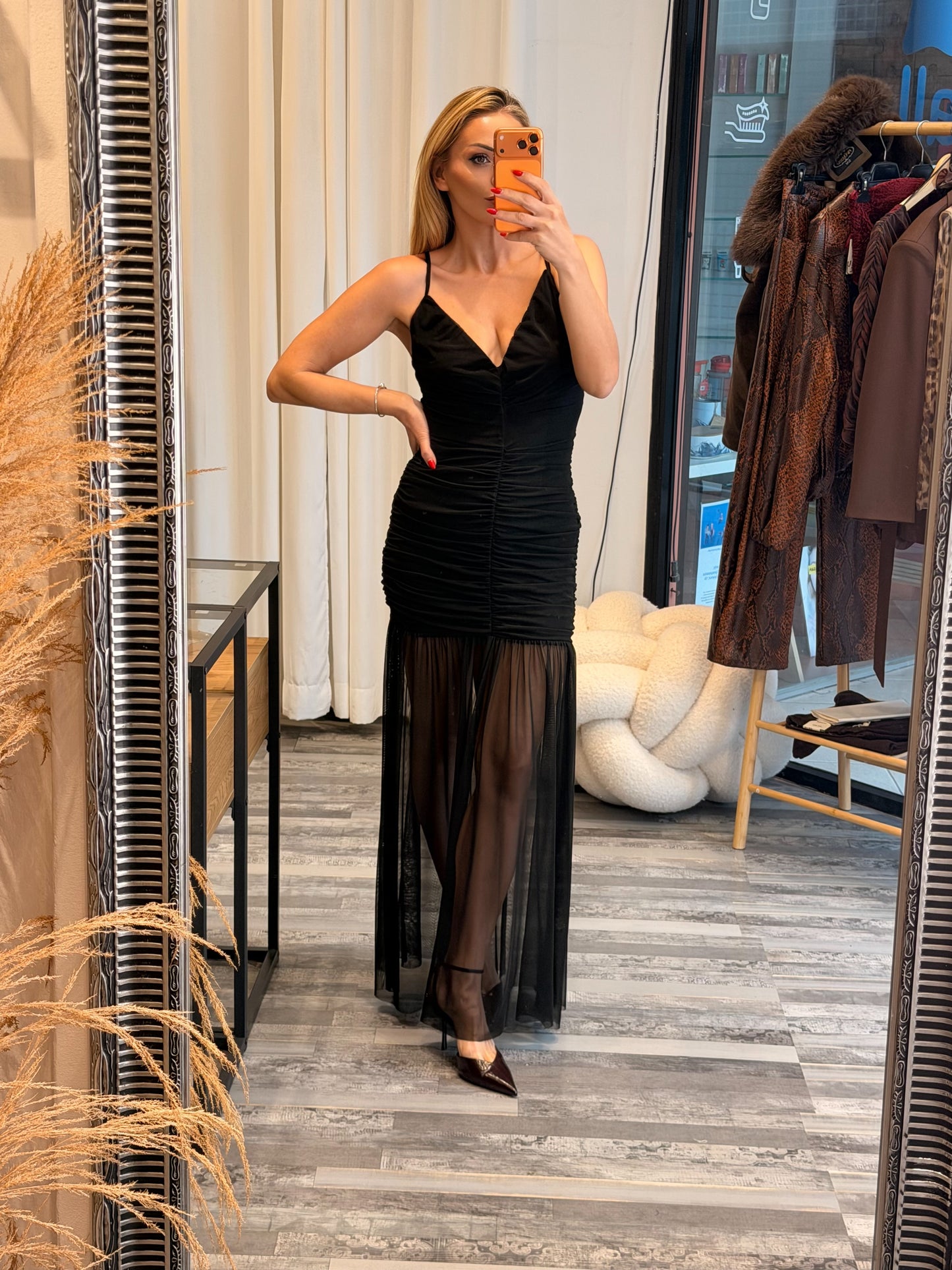 Maxi Φόρεμα με Σούρες και Διαφάνεια