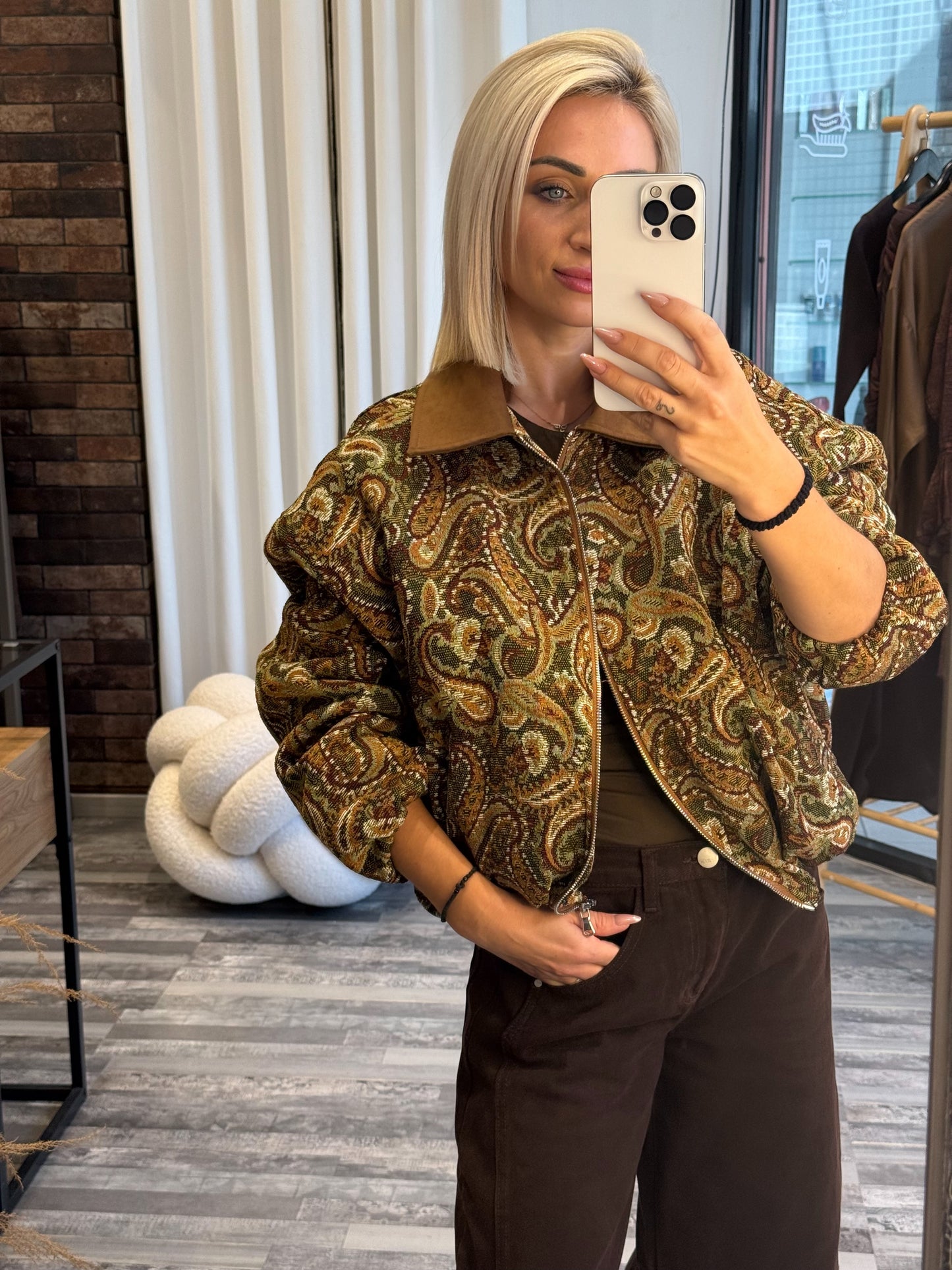 Bomber Jacket με Λαχούρια