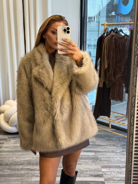 Γούνα σε Μπεζ Αποχρώσεις