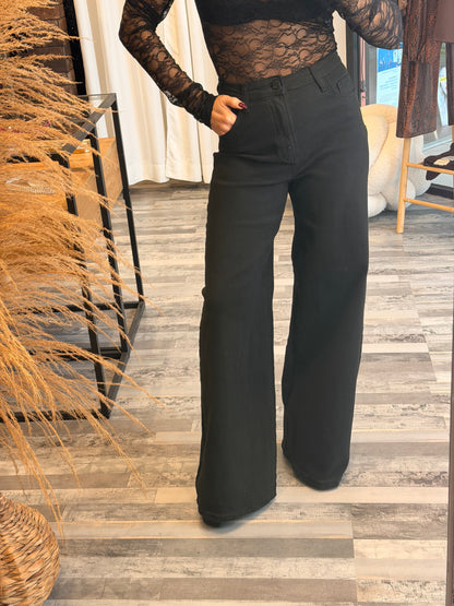 Ψηλόμεσο Μαύρο Ελαστικό Τζιν